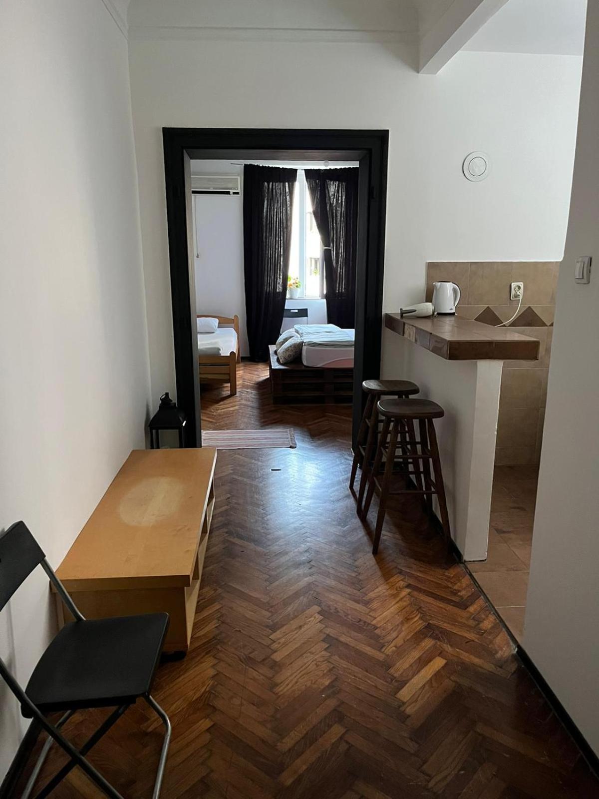 Downtown Belgrade Hostel And Apartments Eksteriør bilde