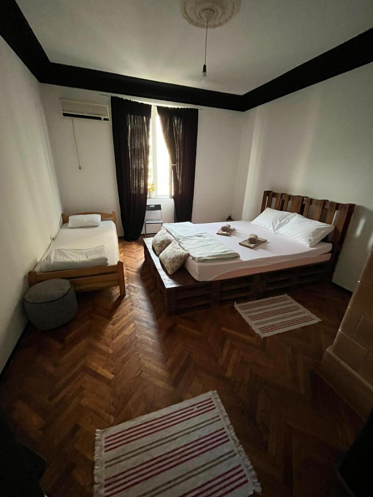 Downtown Belgrade Hostel And Apartments Eksteriør bilde
